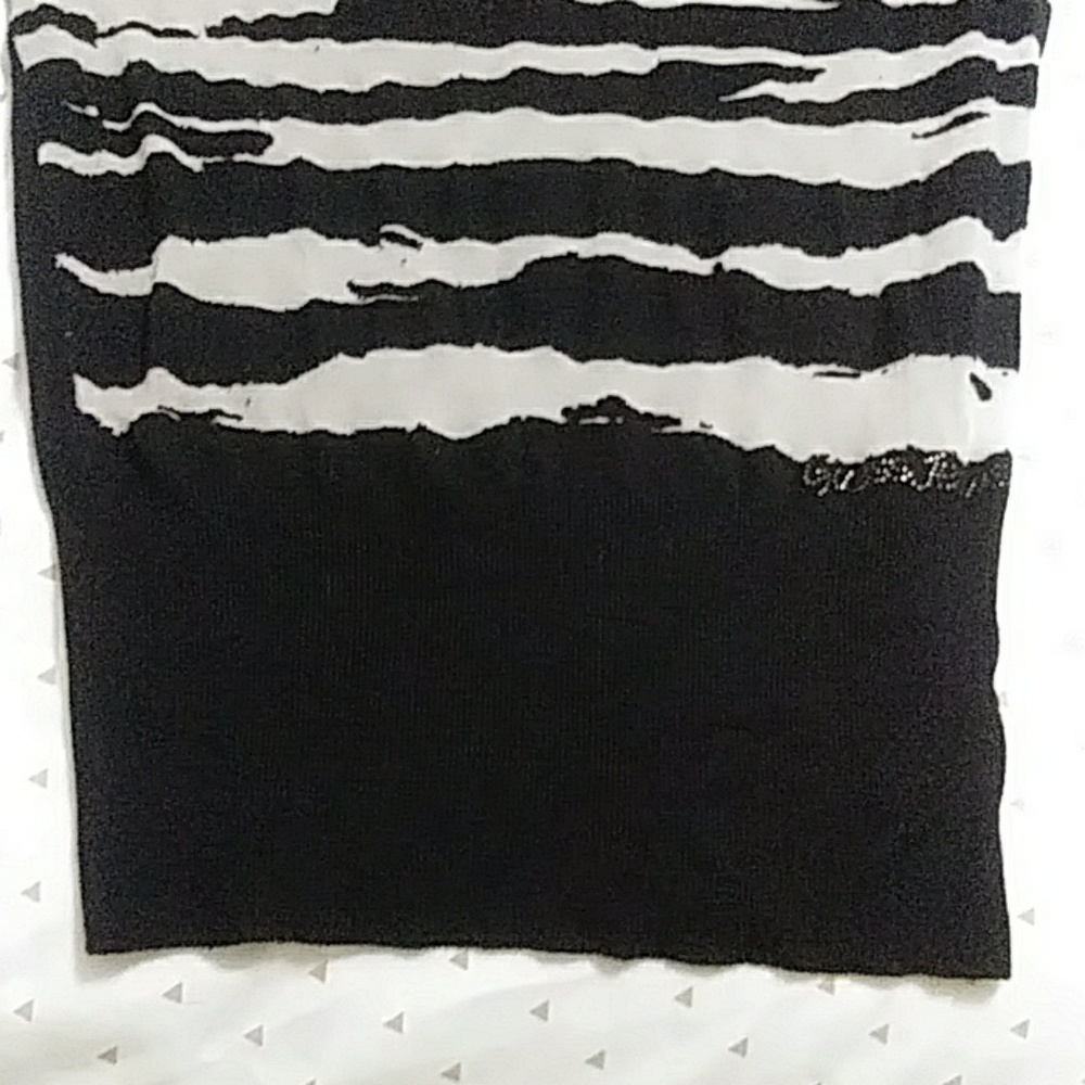 Top - Picture 5 of 6